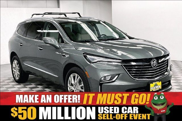 2023 Buick Enclave Essence AWD photo