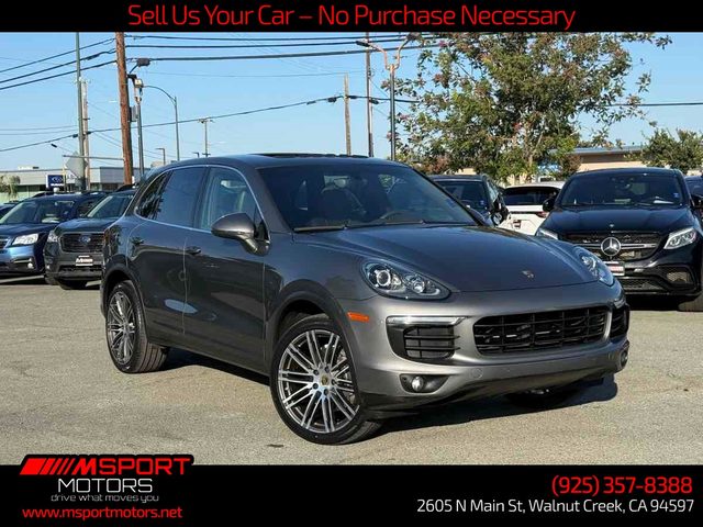 2016 Porsche Cayenne  AWD photo