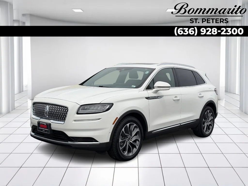 2023 Lincoln Nautilus Reserve AWD photo