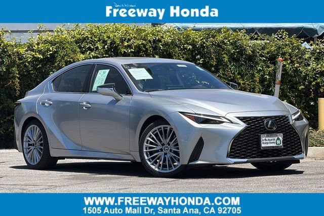 2023 Lexus IS IS 300 RWD photo