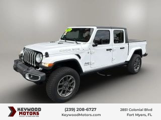 2021 Jeep Gladiator Overland 4WD photo