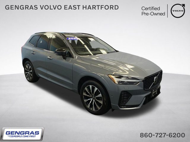 2023 Volvo XC60 Plus Dark Theme AWD photo
