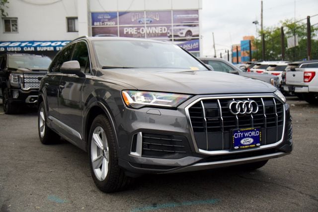 2023 Audi Q7 Premium AWD photo