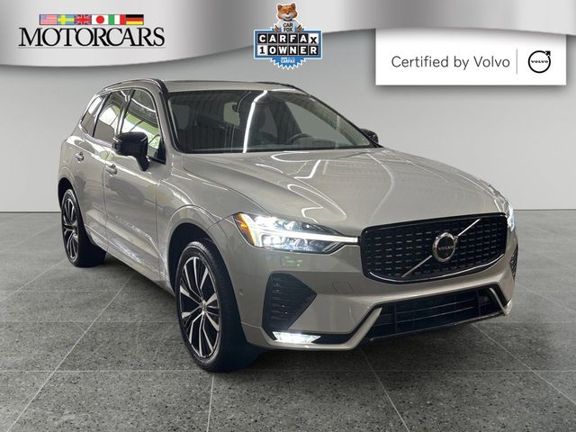 2023 Volvo XC60 Plus Dark Theme AWD photo