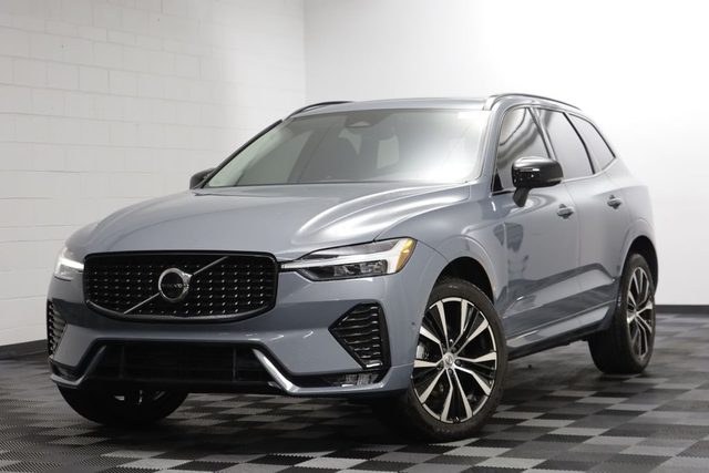 2023 Volvo XC60 Plus Dark Theme AWD photo