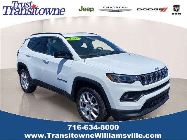 2023 Jeep Compass Latitude Lux 4WD photo