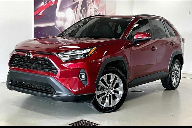 2023 Toyota RAV4 XLE Premium FWD photo