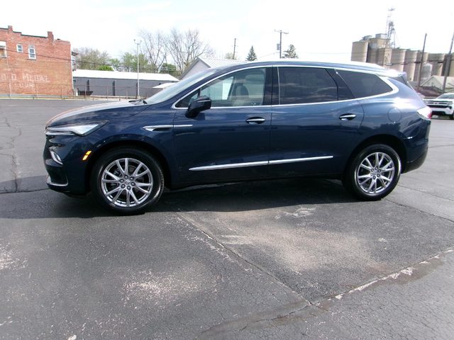 2023 Buick Enclave Essence FWD photo