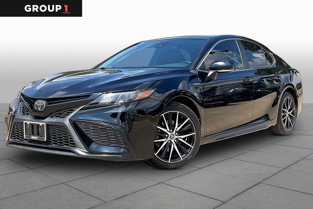 2022 Toyota Camry SE FWD photo