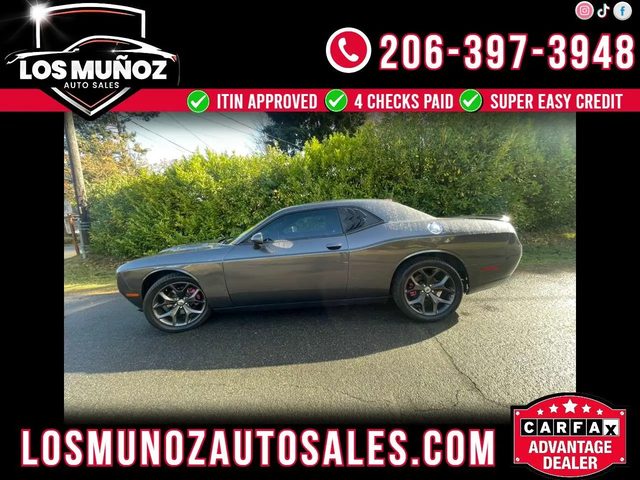 2017 Dodge Challenger SXT Plus RWD photo