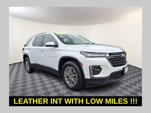 2023 Chevrolet Traverse LT Leather AWD photo