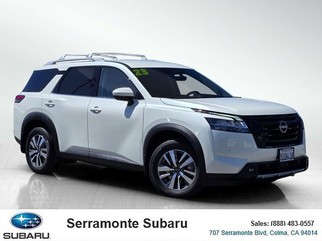 2023 Nissan Pathfinder SL FWD photo