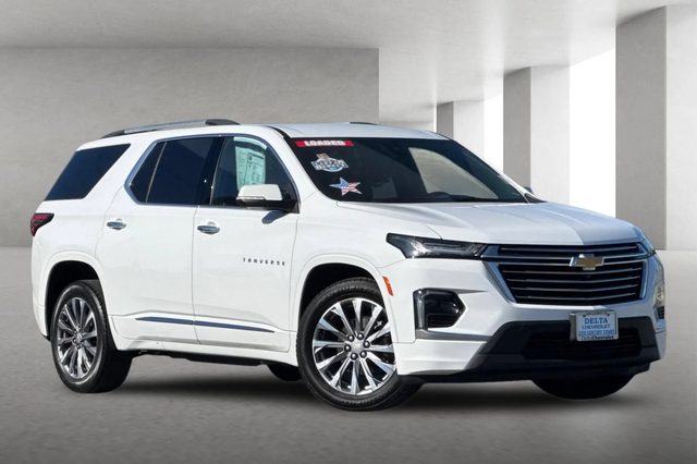 2023 Chevrolet Traverse Premier FWD photo