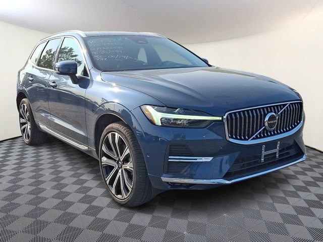 2023 Volvo XC60 Ultimate Bright Theme AWD photo
