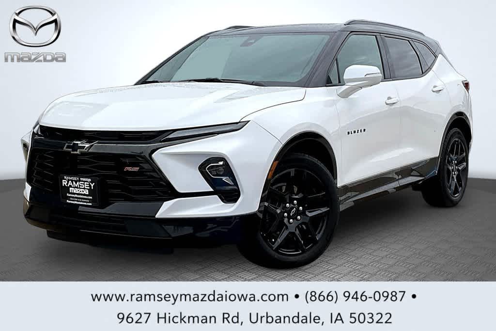 2023 Chevrolet Blazer RS AWD photo
