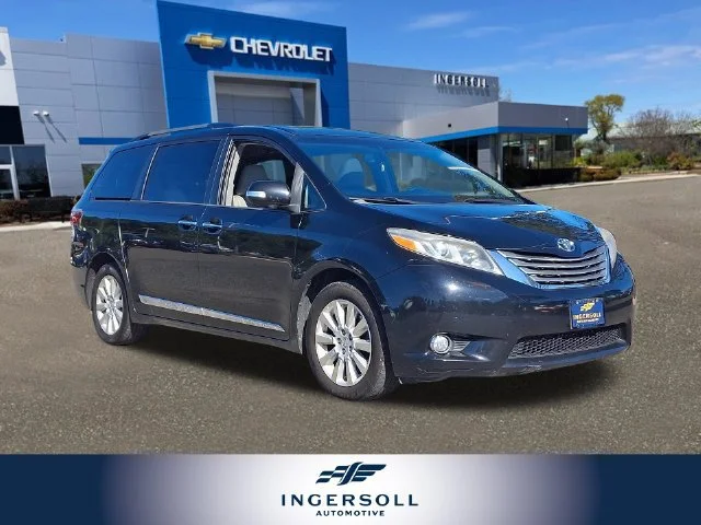 2015 Toyota Sienna Ltd Premium AWD photo