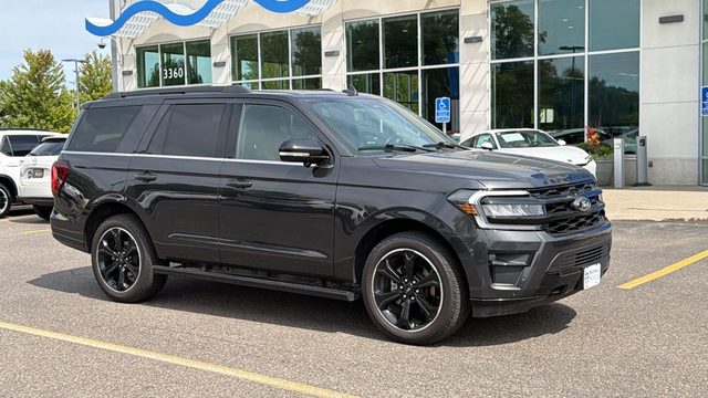 2023 Ford Expedition Limited 4WD photo