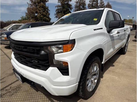 2023 Chevrolet Silverado 1500 Custom 4WD photo