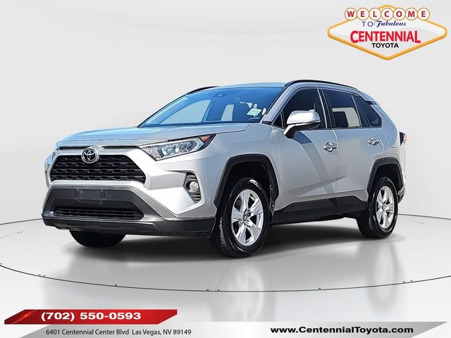 2020 Toyota RAV4 XLE FWD photo