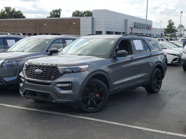 2023 Ford Explorer ST 4WD photo