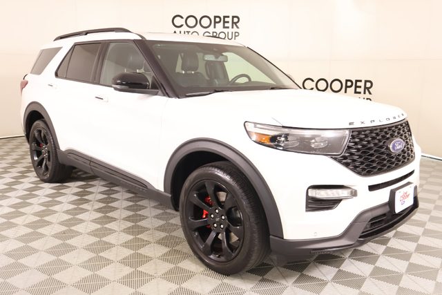 2023 Ford Explorer ST 4WD photo