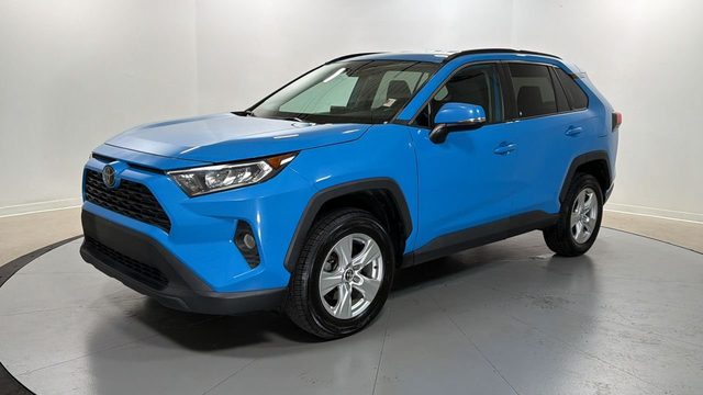 2021 Toyota RAV4 XLE AWD photo