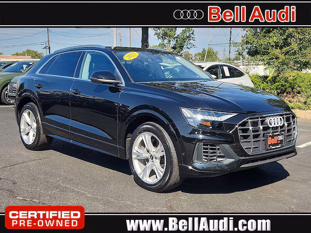 2023 Audi Q8 Premium AWD photo