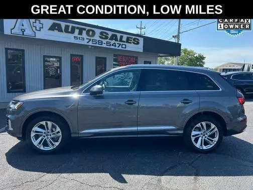 2023 Audi Q7 Premium AWD photo