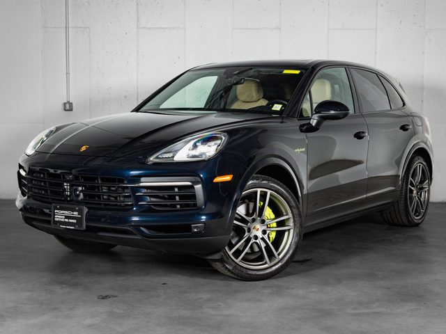 2023 Porsche Cayenne E-Hybrid AWD photo