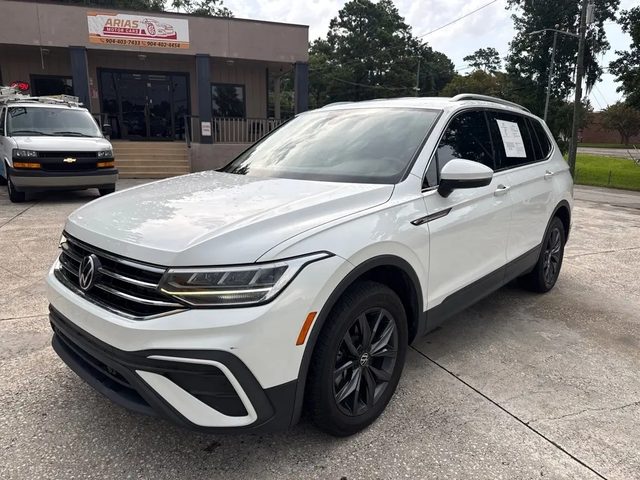 2023 Volkswagen Tiguan SE AWD photo