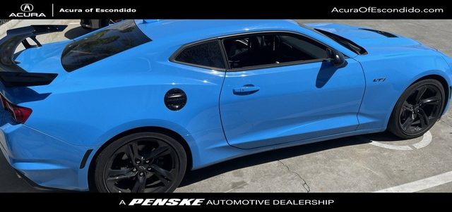 2023 Chevrolet Camaro LT1 RWD photo