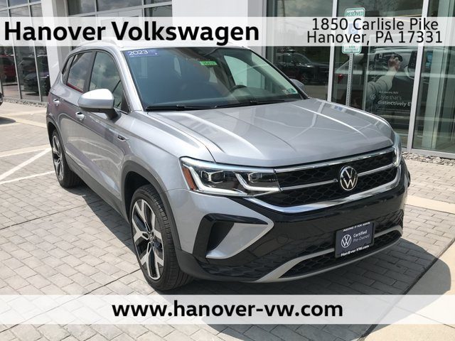 2023 Volkswagen Taos SEL AWD photo