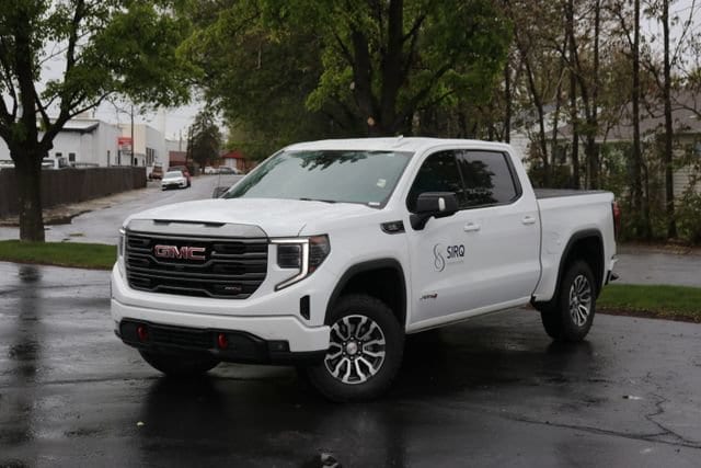 2023 GMC Sierra 1500 AT4 4WD photo