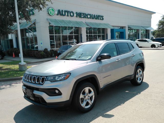 2023 Jeep Compass Latitude 4WD photo