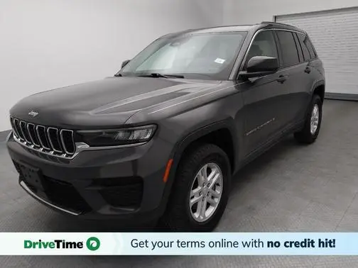 2023 Jeep Grand Cherokee Laredo 4WD photo