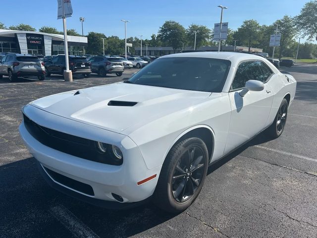 2023 Dodge Challenger SXT AWD photo