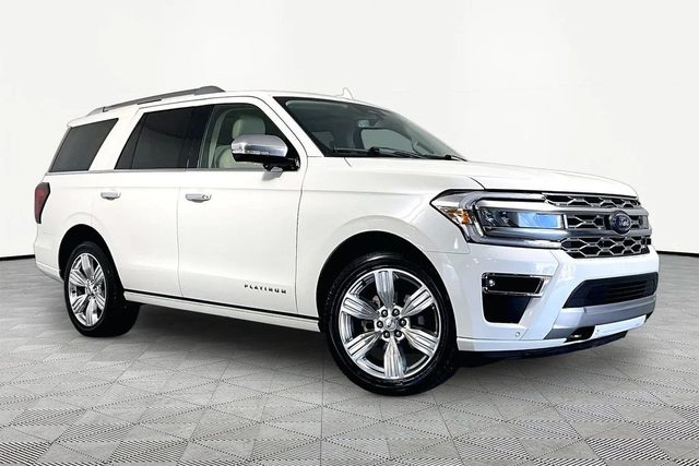 2023 Ford Expedition Platinum 4WD photo