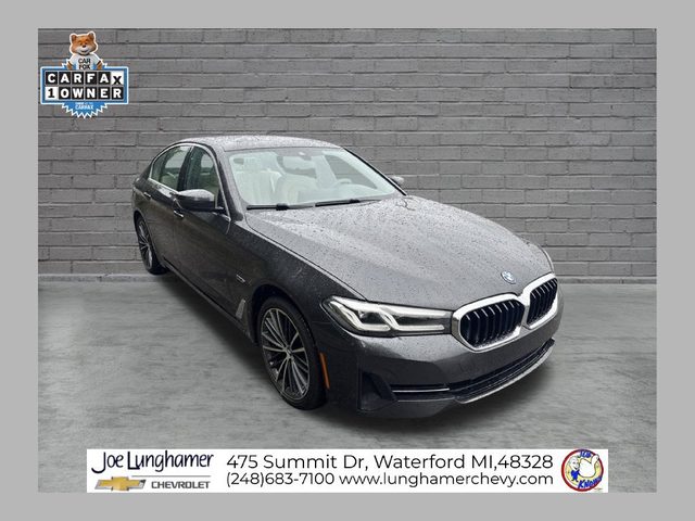 2023 BMW 5 Series 530e xDrive AWD photo