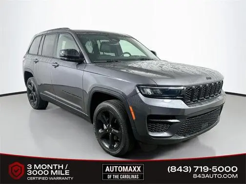 2023 Jeep Grand Cherokee Altitude 4WD photo