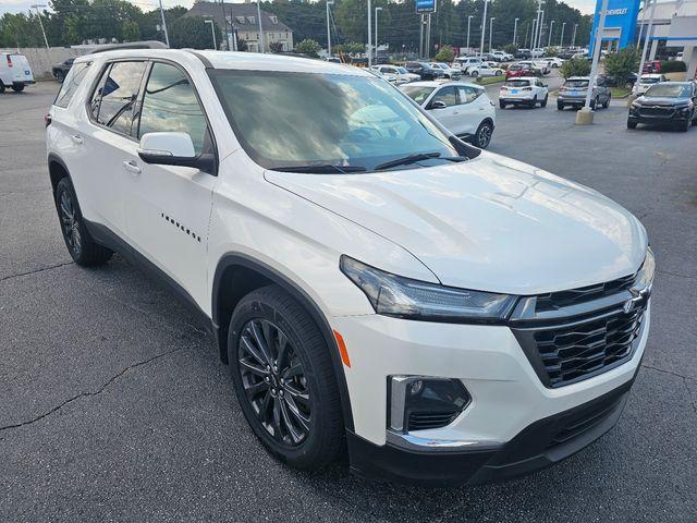 2023 Chevrolet Traverse RS FWD photo