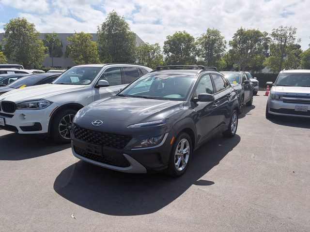 2023 Hyundai Kona SEL FWD photo