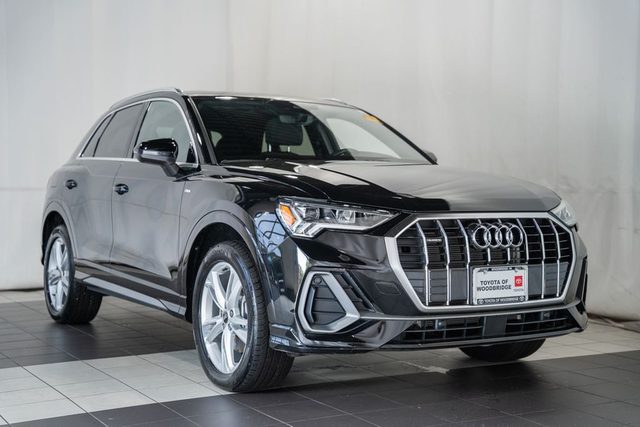 2023 Audi Q3 S line Premium AWD photo