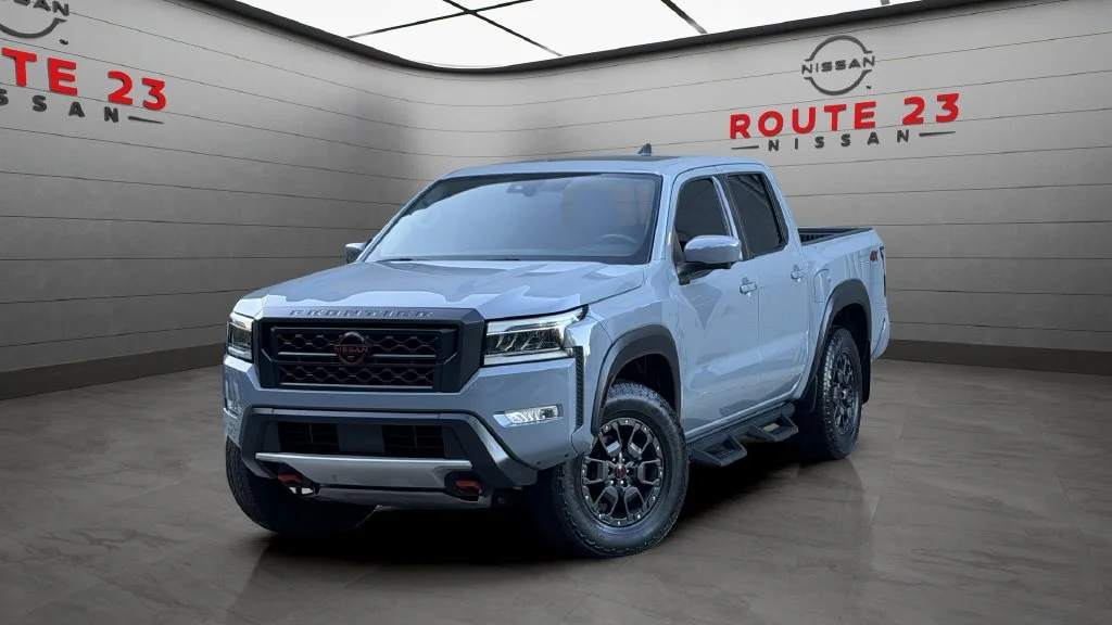 2023 Nissan Frontier PRO-4X 4WD photo