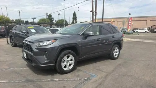 2020 Toyota RAV4 Hybrid LE AWD photo
