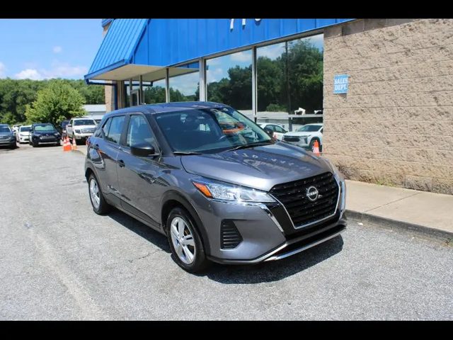 2023 Nissan Kicks S FWD photo