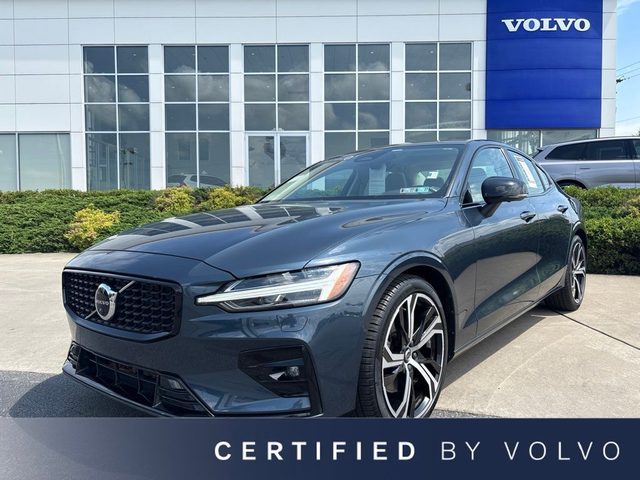 2023 Volvo S60 Plus Dark Theme FWD photo