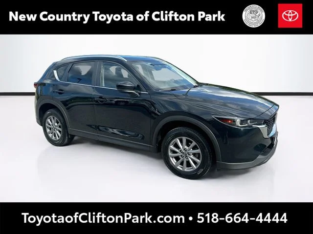 2023 Mazda CX-5 2.5 S Preferred Package AWD photo