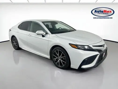 2023 Toyota Camry SE AWD photo