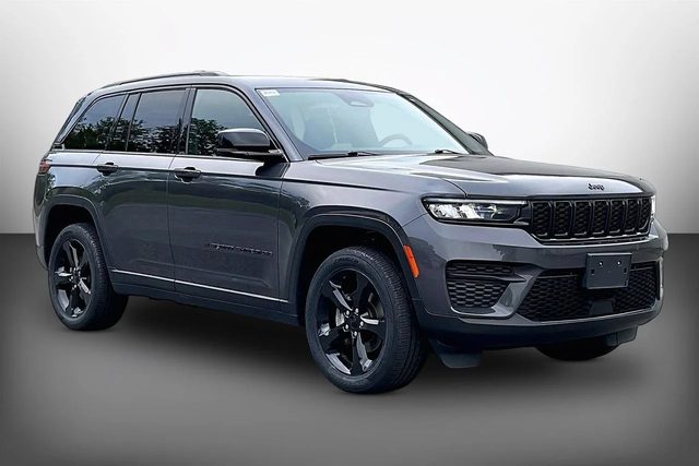 2023 Jeep Grand Cherokee Altitude 4WD photo