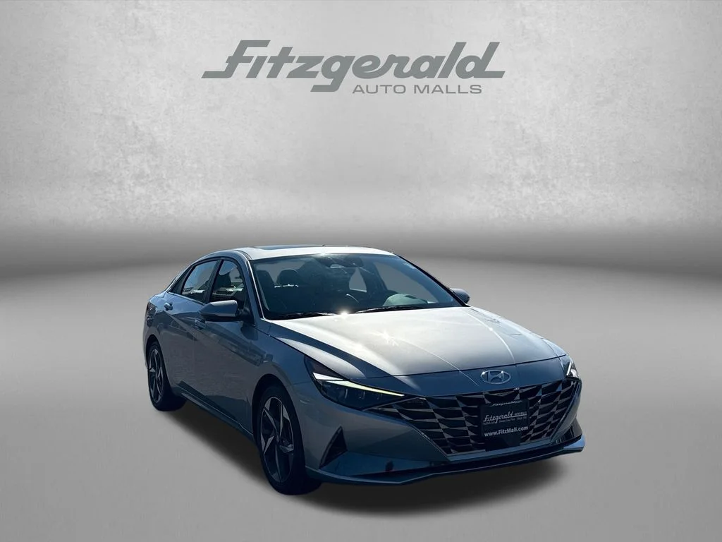 2023 Hyundai Elantra Limited FWD photo